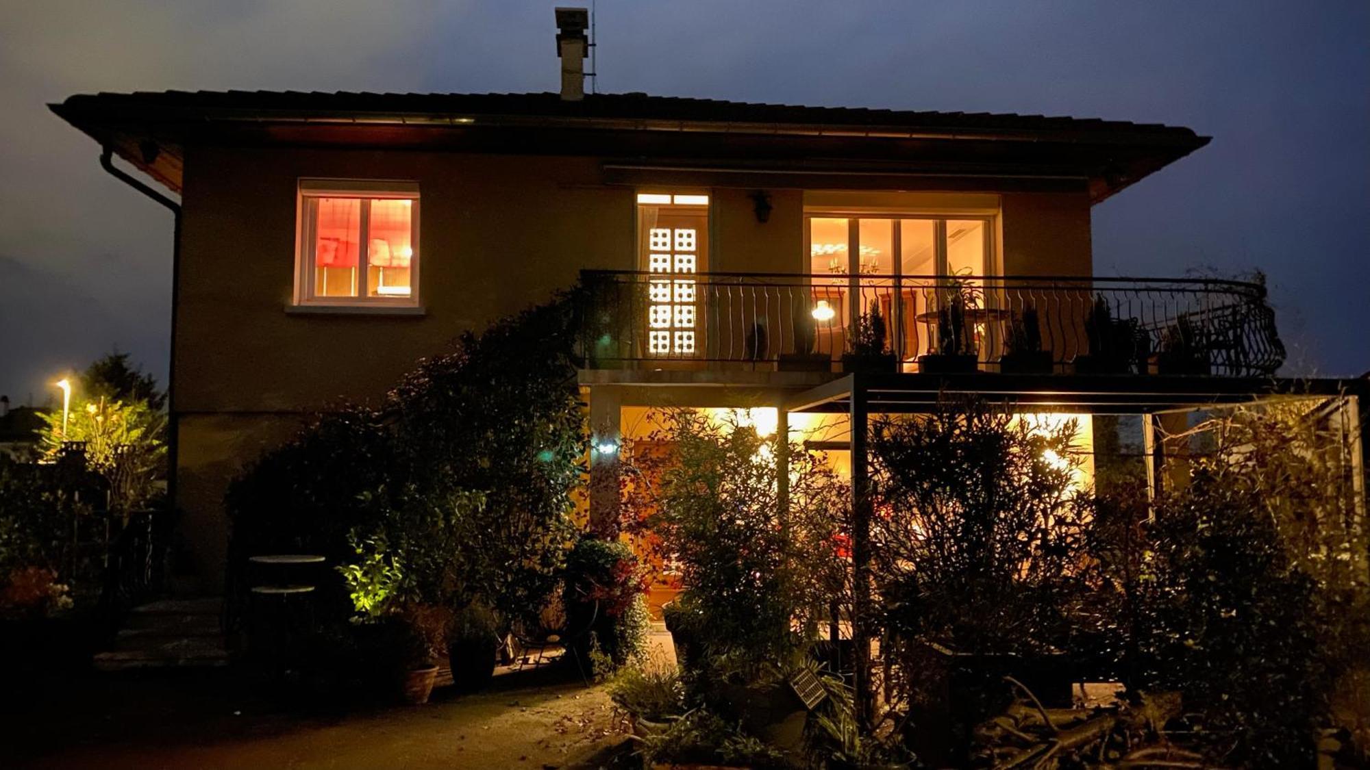 Casa Lovo Bed and Breakfast Saint-Laurent-de-Mure Exteriör bild